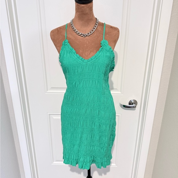 H&M Dresses & Skirts - H&M Smocked Green Ruffle Strap Mini Dress Size L Summer
